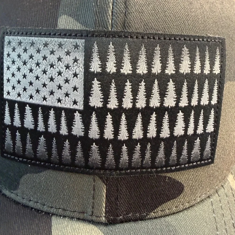 Columbia Men's Tree Flag Mesh Snap‎ Back Camo Trucker Hat Adjustable